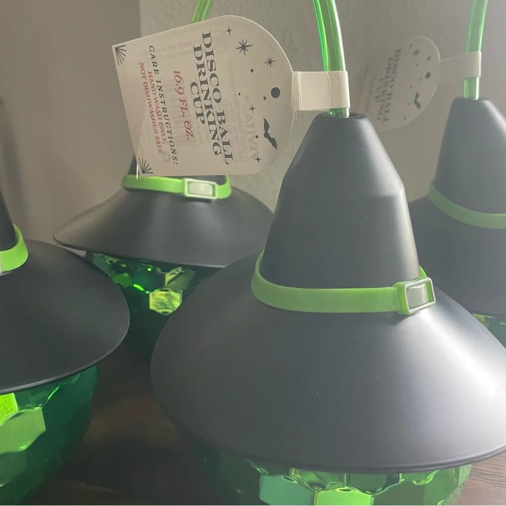 NEW Vivitar Witch Hat Cups - Green and Black Set of 4